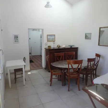 Arcachonaise A 50 M De La Plage, Centre Аркашон