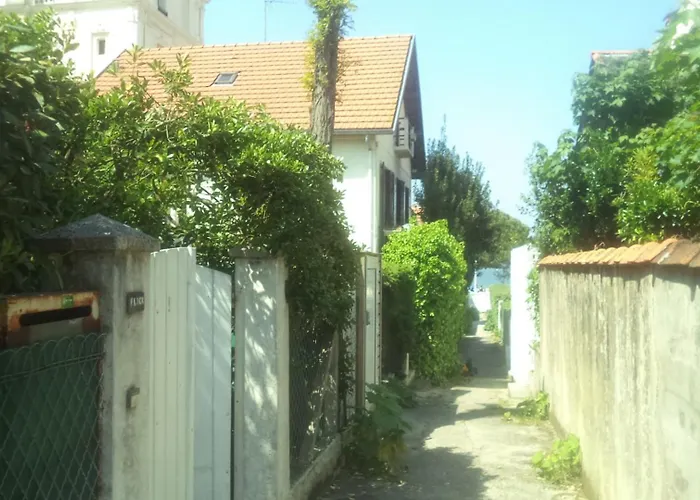 Arcachonaise A 50 M De La Plage, Centre Holiday home *